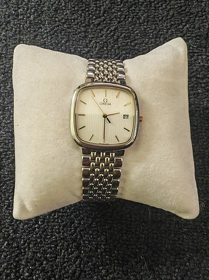 Omega De Ville Quartz