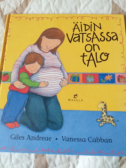 Kirja;Äidin vatsassa on talo