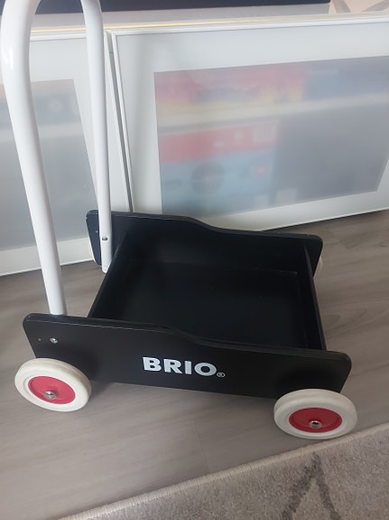 BRIO puinen kävely-/taaperokärry