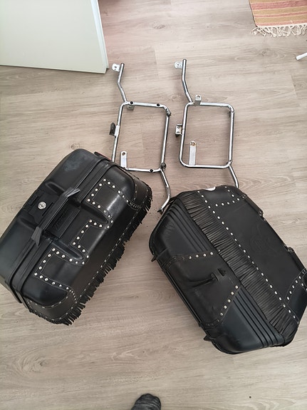 Givi monolock sivulaukut ja kawa vn800 laukkuraudat