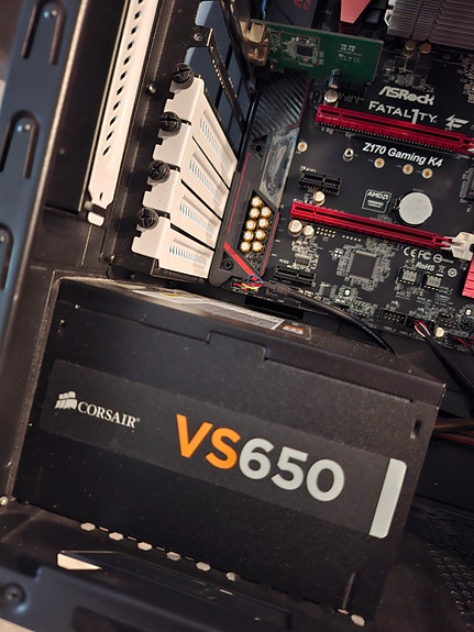 Corsair VS650 ATX virtalähde