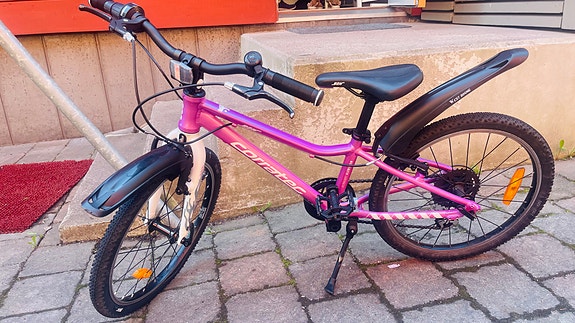 Corratec lastenpyörä 20" pinkki