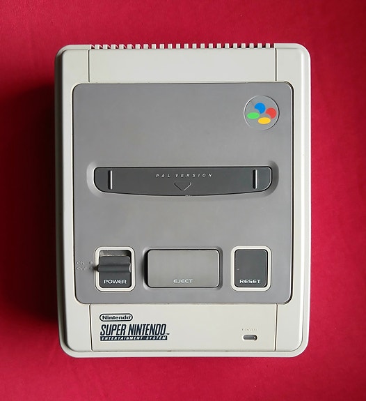 Super Nintendo Entertainment System -konsoli
