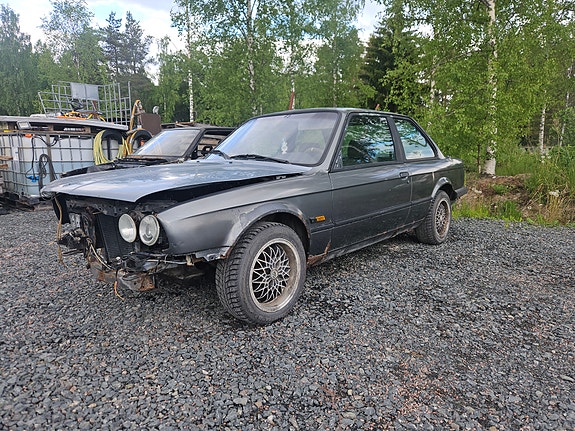 Bmw E30 osina