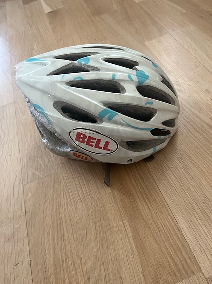 Bell pyöräilykypärä