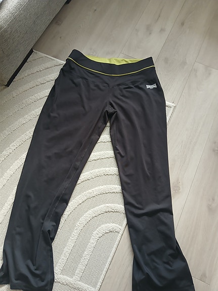 Lonsdale treenihousut