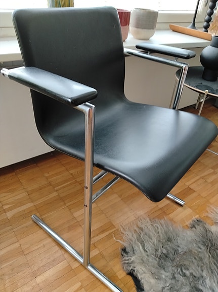 Huikea aito vintagetuoli helmi! 🖤
