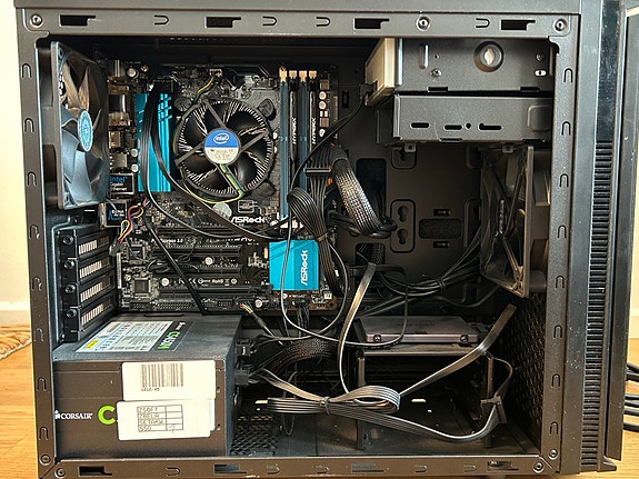 Corsair 450w modulaarinen virtalähde