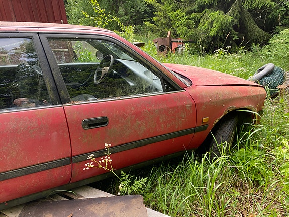 Toyota carina ll