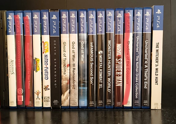Playstation 4 pelejä