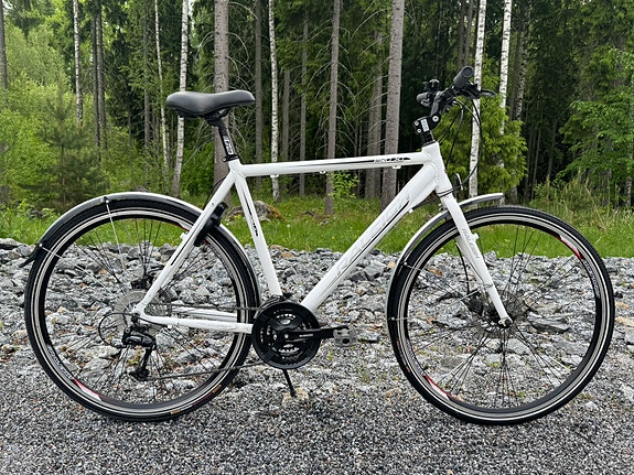 Raleigh Pro XT pyörä (huollettu)