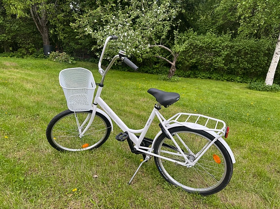 UUSI Valkoinen Jopo 24" - VARATTU