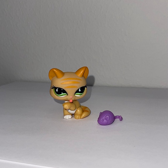 LPS #842 keltainen kissa