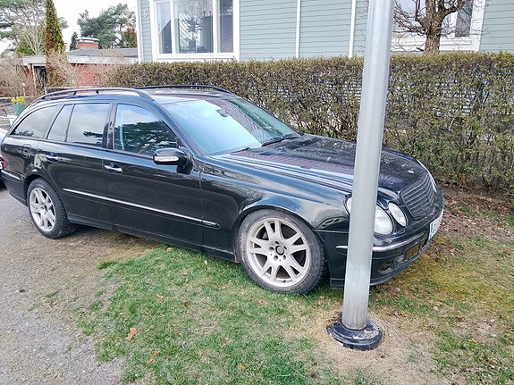 Mercedes-Benz E270 CDI varaosiksi