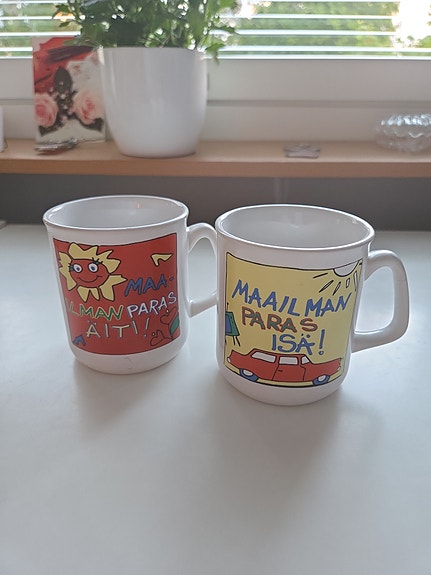 Äiti ja isä kahvikupit