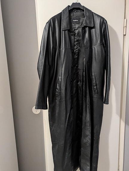 Scandskin pitkä nahkatakki koko 48 musta