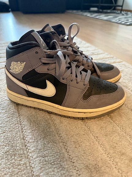 Nike jordan kengät 38
