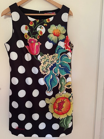 Desigual kotelomekko