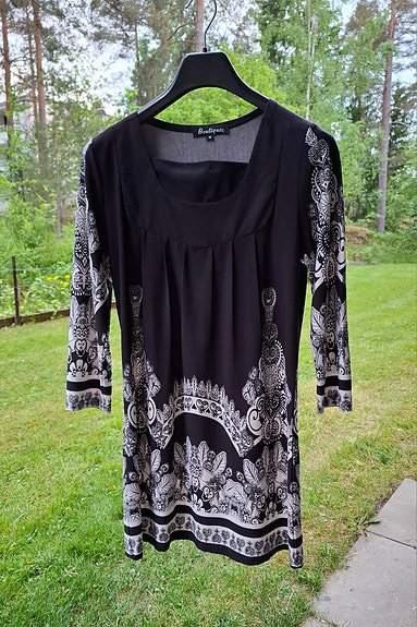 Boutigues lyhyt mekko/ tunika    M