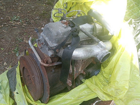 Mitsubishi dieselmoottori 2.5D 4d56