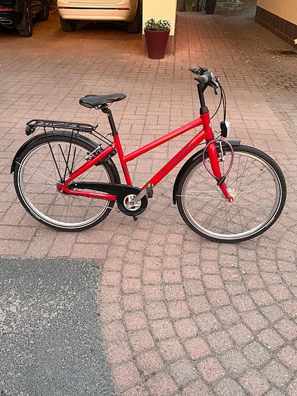 Crescent 26” Mist 8-v lasten polkupyörä 26" punainen