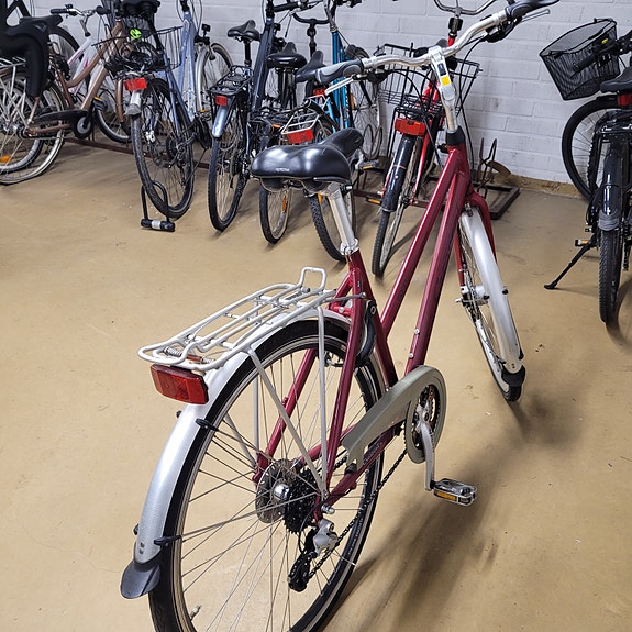 Naisten vaihdepyörä Cresent 21 / koko 28 runko 51cm