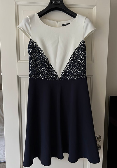 Esprit coctail/juhlamekko