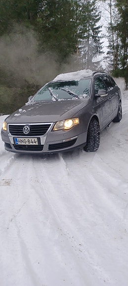 Wolkswagen pasat B 6 auto varaosiksi