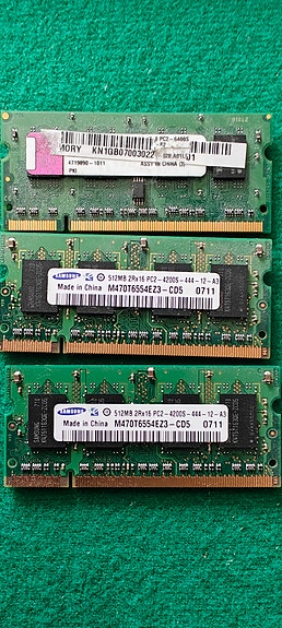 DDR2 SO-DIMM RAM-muistit