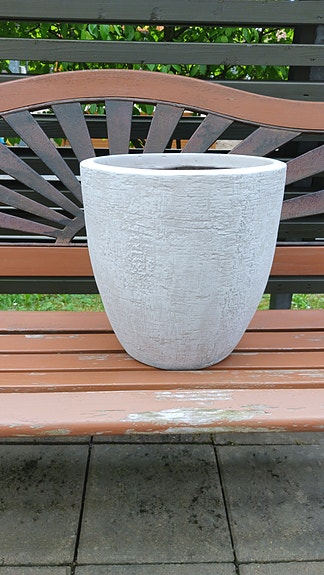 Iso kukkaruukku