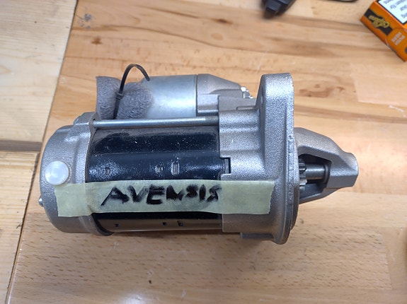 Toyota Avensis t22  Uusi startti
