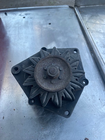 Mercedes-Benz / Bosch laturi 14V 35A
