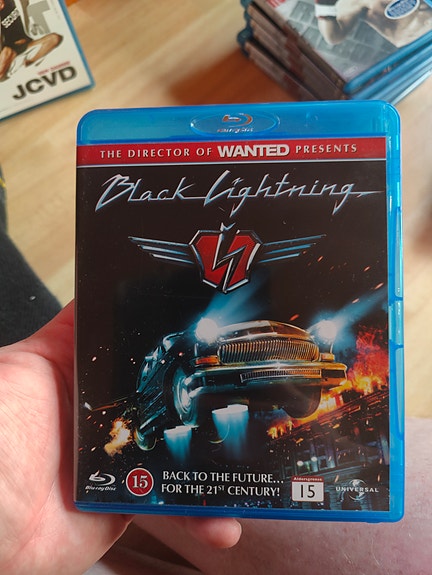 Black Lightning Blu-ray elokuva