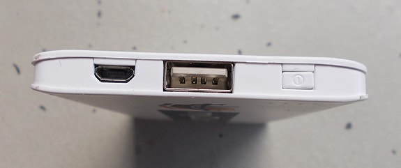 varavirtalähde (power bank) 4000 mAh