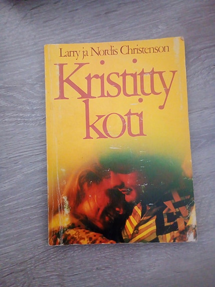 Kristitty koti -kirja