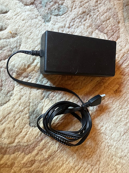 Led virtalähde (16V + 32V)