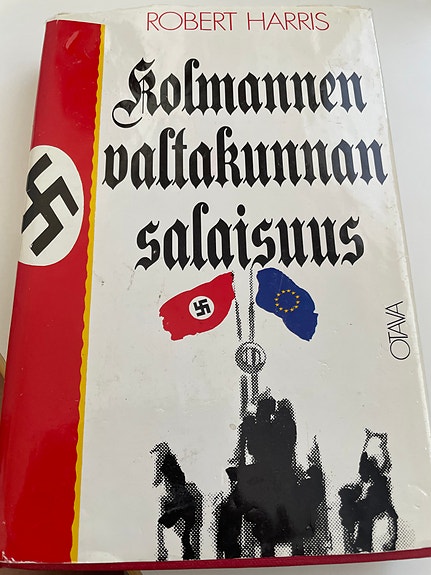 Kolmannen valtakunnan salaisuus -kirja