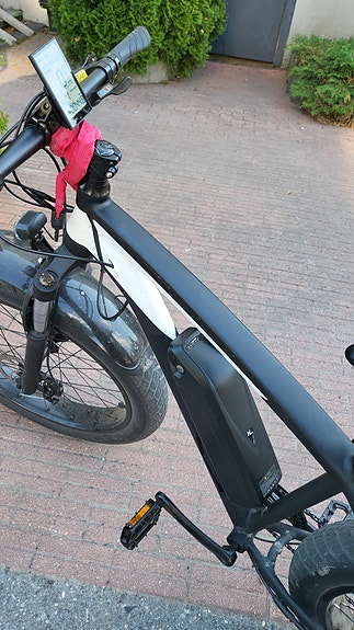 Vähän ajettu sähköfatbike