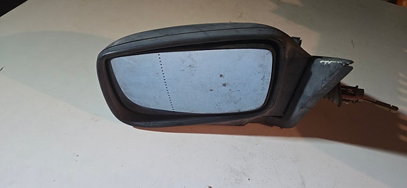 Volvo 740 vasen peili