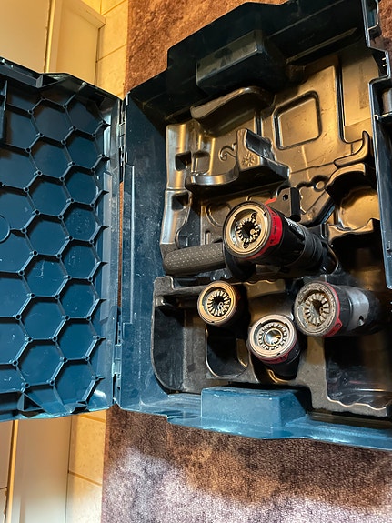 Bosch porakone ja vaihtopäät