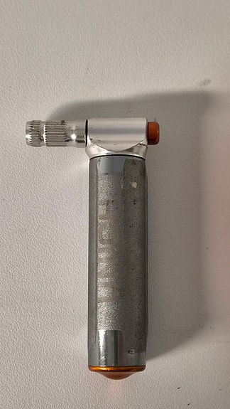 Unich co2 pumppu ja kaksi co2 kapselia