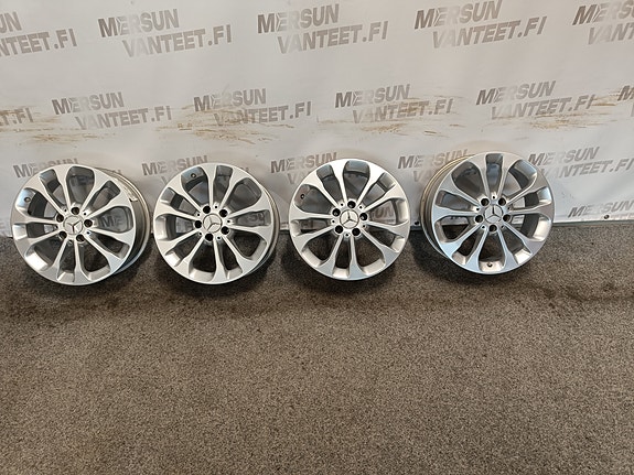 Mercedes Benz W156 GLA vanteet 17"