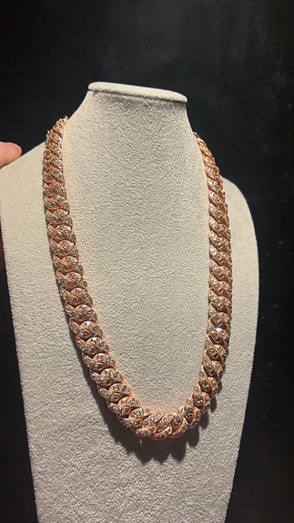 Rose gold plated silver 925 moissanite necklace