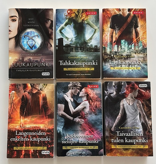 Varjojen kaupungit 1-6. Cassandra Clare