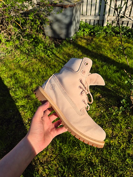 Naisten pinkit Timberland bootsit