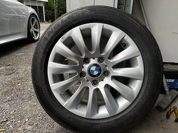 Siitä bemarin 16” vanteet 205/55 kumeilla