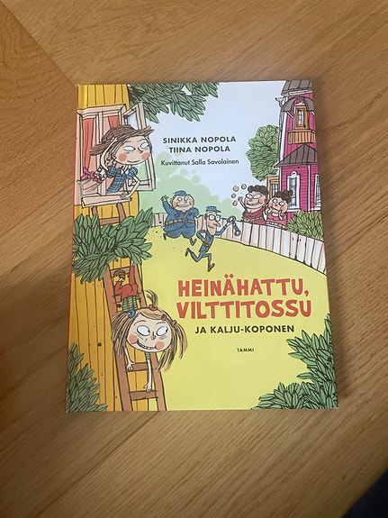 Heinähattu ja Vilttitossu -kirja