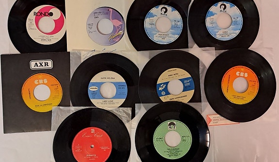 Sinkku 7" Paketti 20 kpl Kotimainen Iskelmä ym.1970/80-Lukua