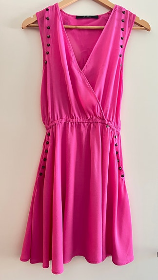 GUESS - pinkki juhlamekko - koko XS