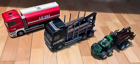Emek kuorma-autot ja Bruder kuormatraktori